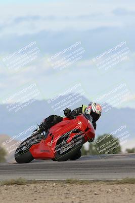 media/Nov-16-2025-Race Pace (Sun) [[8c5fa54630]]/Non Verified Riders (1st 20 Minutes)/7-Turn 9 Entry (210pm)/